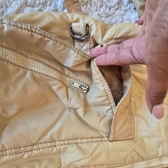 Womens Beige Quilted Jacket Vest Retro Size Medium  Vintage - Picture 6 of 11